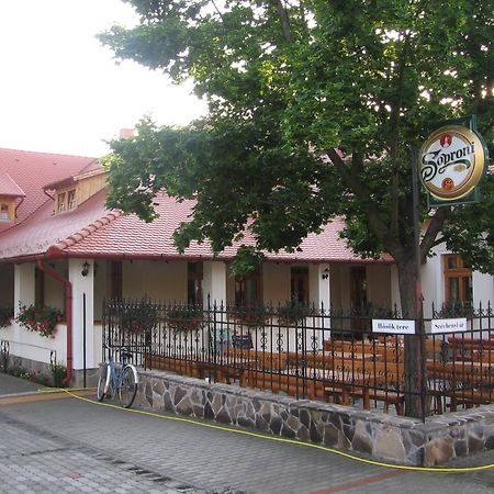 Racz Fogado Hotel Kisoroszi Buitenkant foto