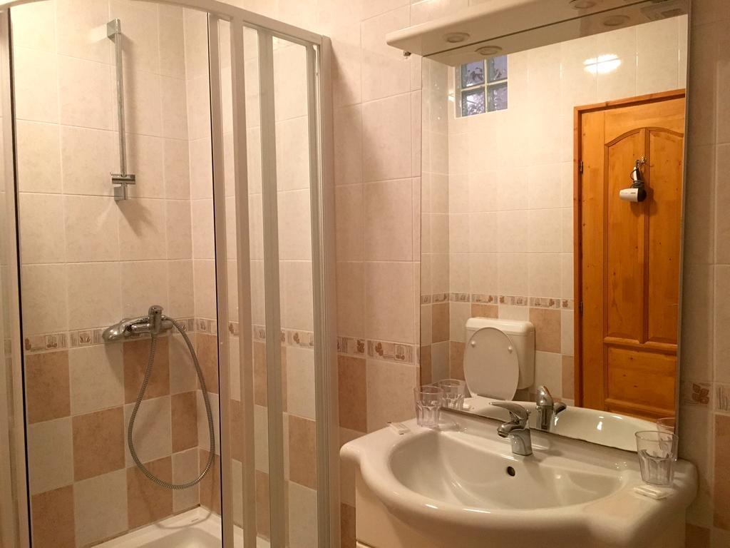 Racz Fogado Hotel Kisoroszi Buitenkant foto